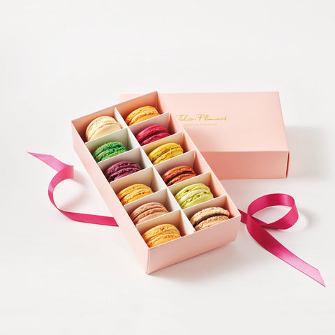 12 Macarons in the Mail