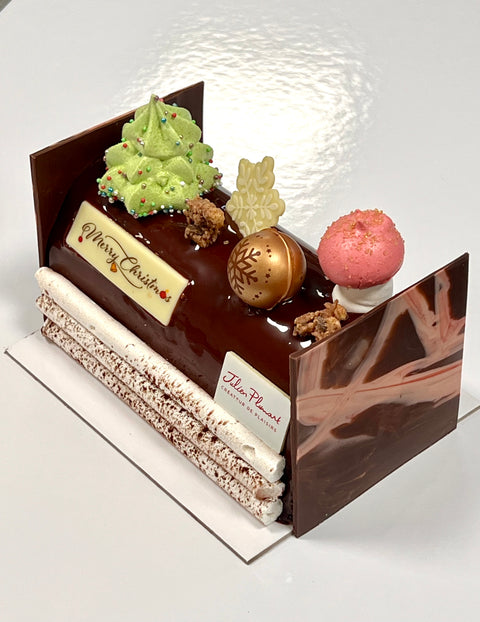 Chocolate Yule's log (sharing size)