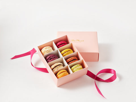 8 Macarons in the Mail