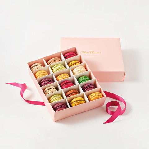 Box of 18 Macarons